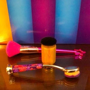 3 Make Up Brushes Cosmetics Sculpt Blend Contour